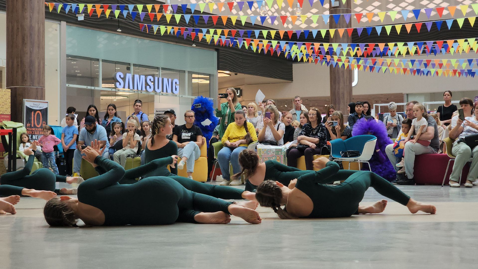 Пушкино, городской округ Пушкинский, ТЦ Акварель, дети, праздник, благотворительность
