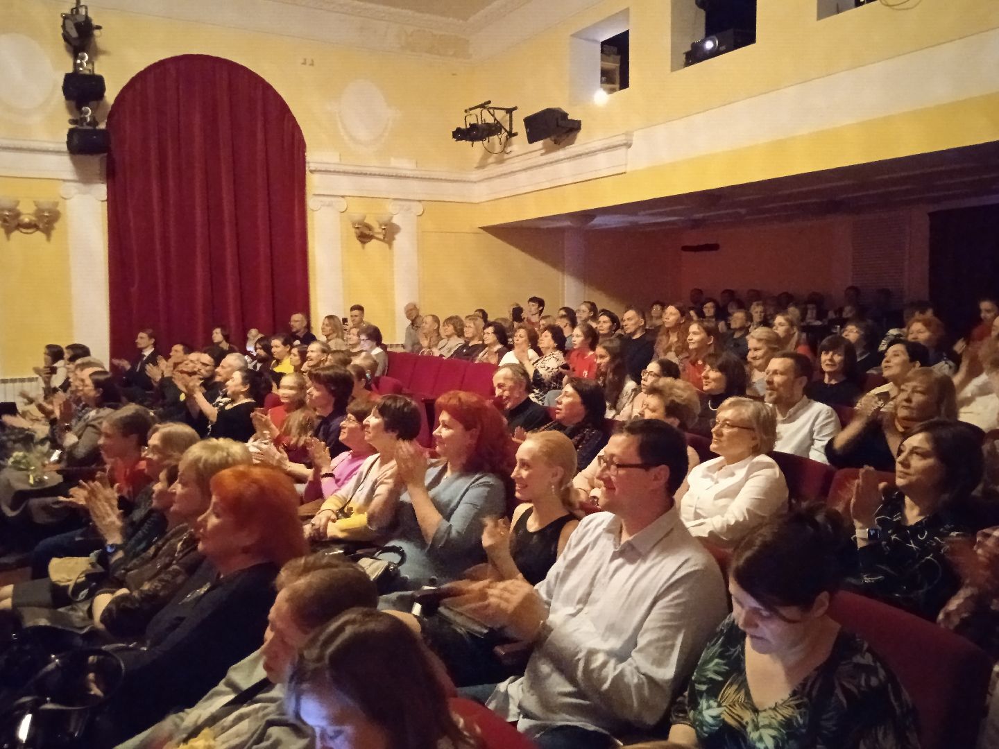 театр, Стрела, оценка, опрос, содействие