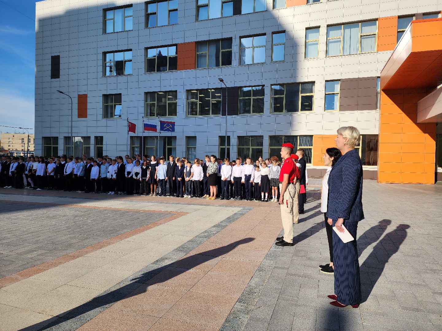 Подольск, школа, линейка, патриотизм, разговоры о важном