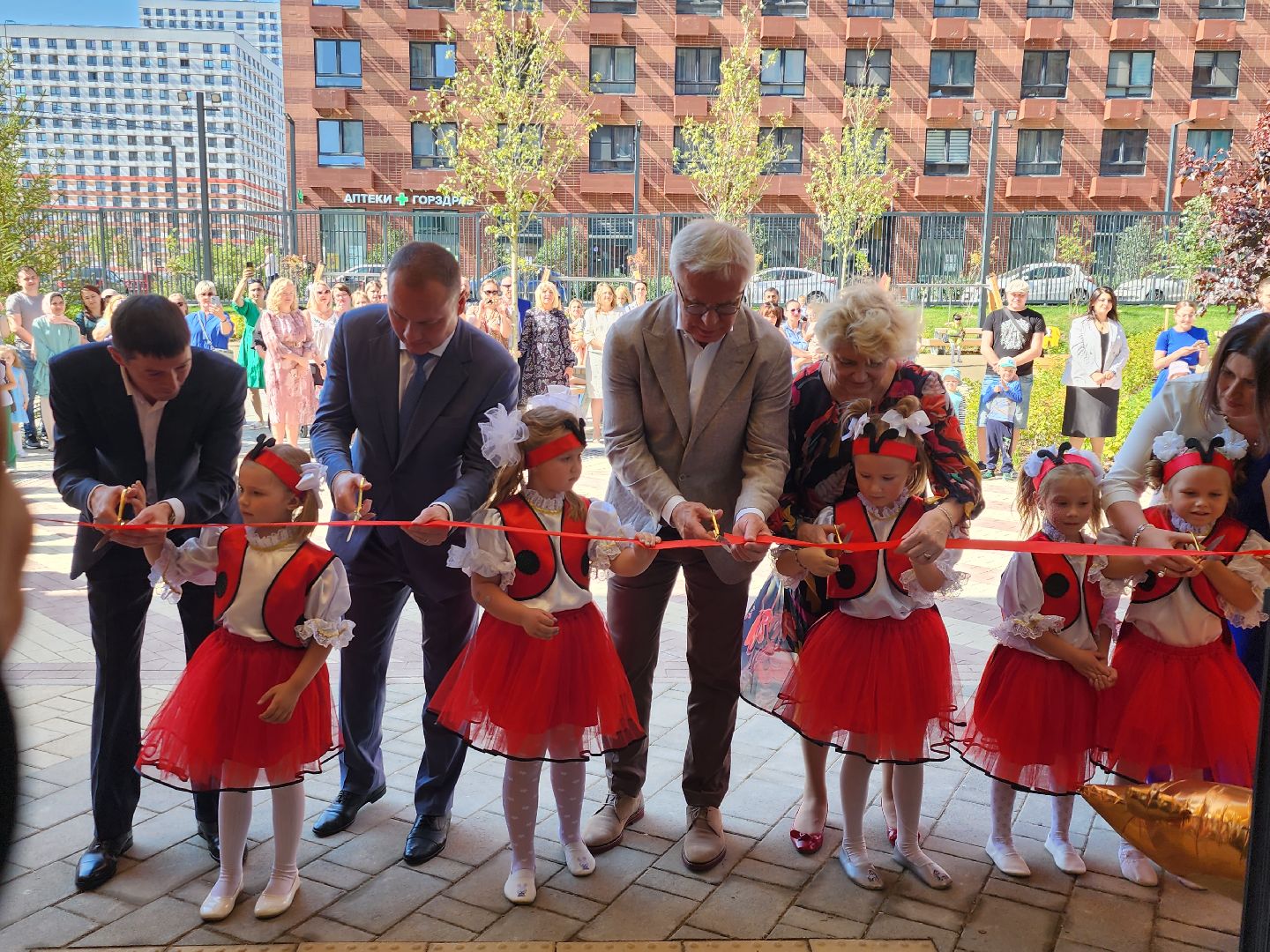 детский сад; бобрёнок; дети; строительство