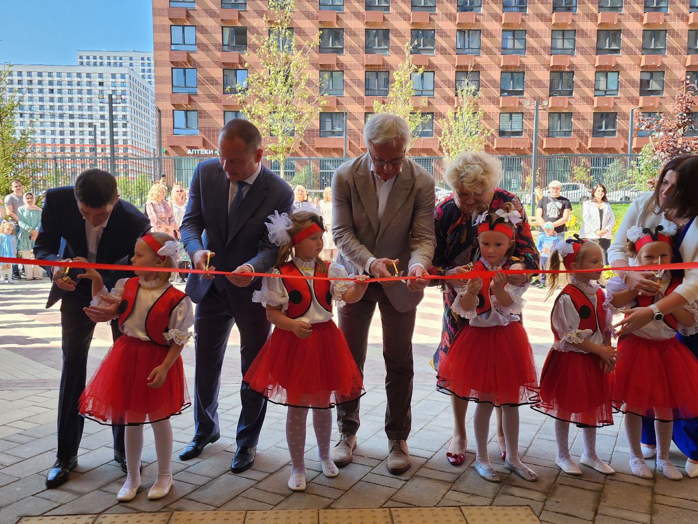 детский сад; бобрёнок; дети; строительство