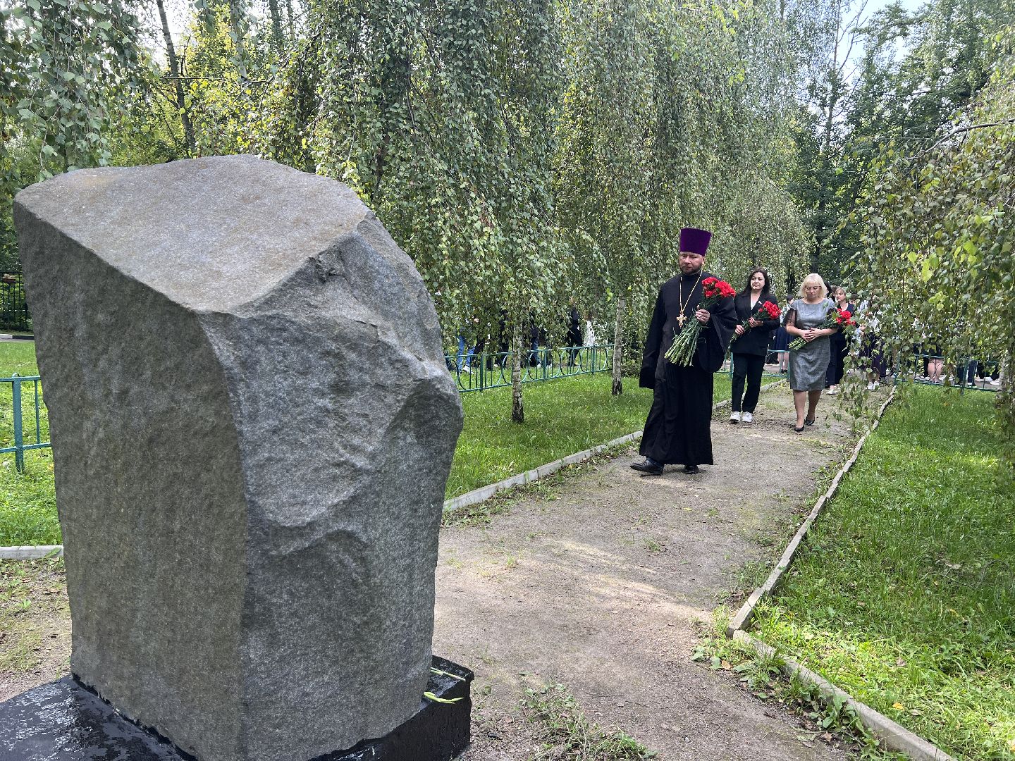 Химки, День памяти жертв беслана, монумент, терроризм, школа