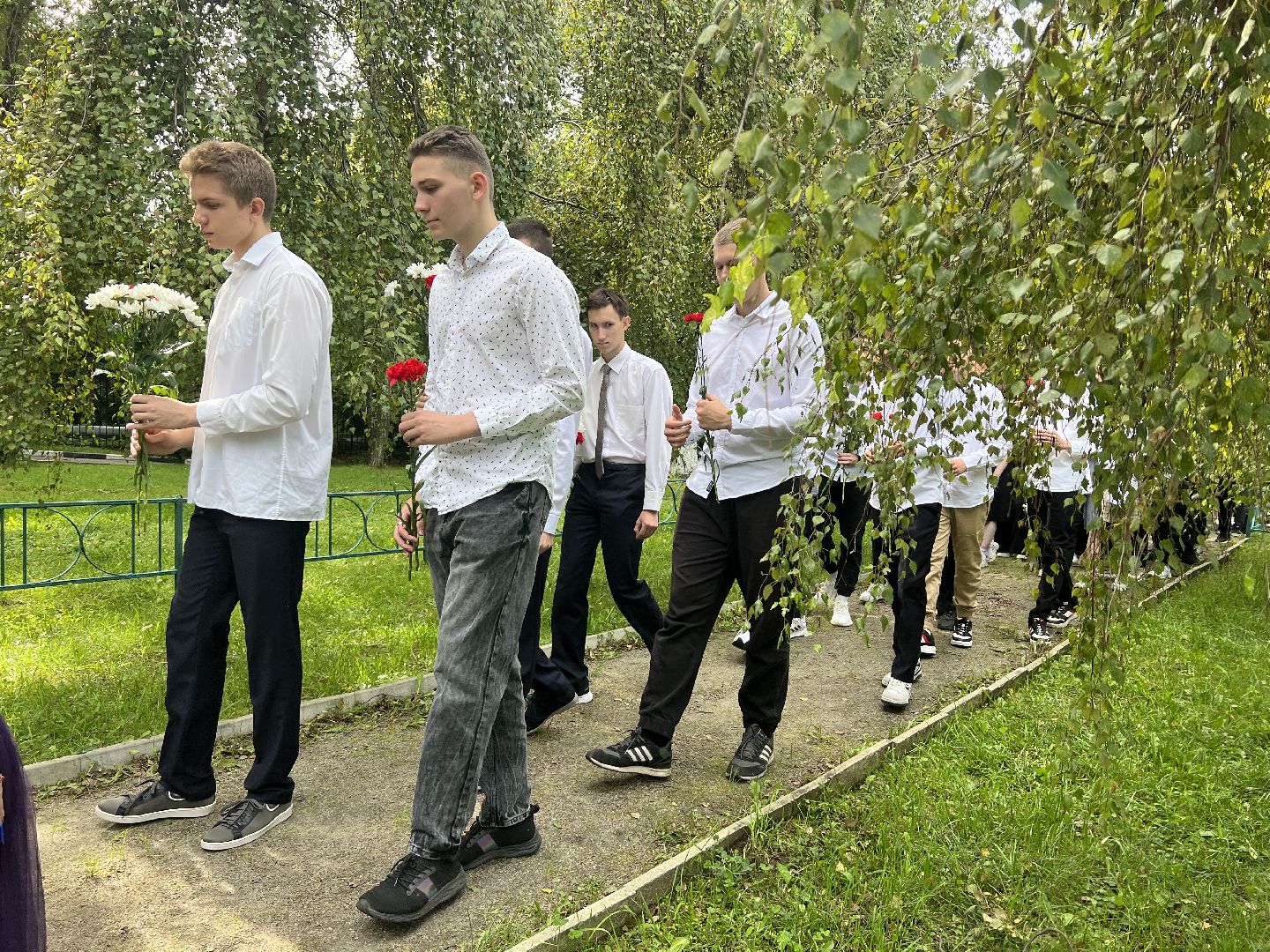 Химки, День памяти жертв беслана, монумент, терроризм, школа