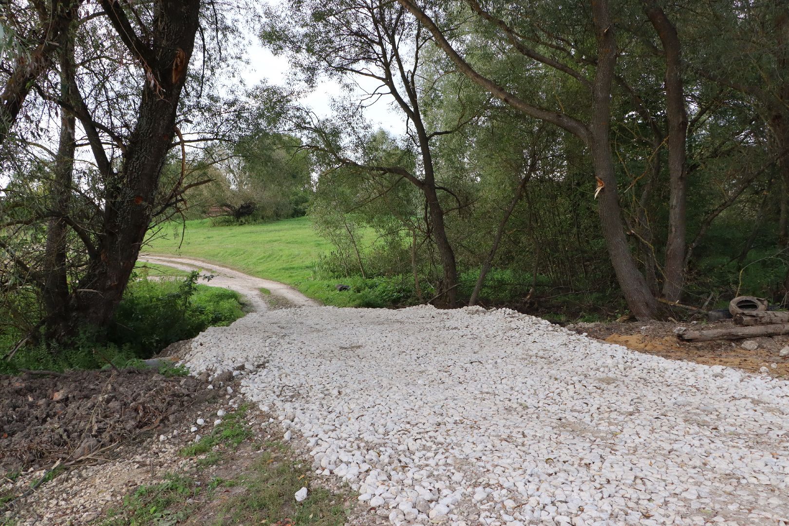 Серебряные Пруды, плотина