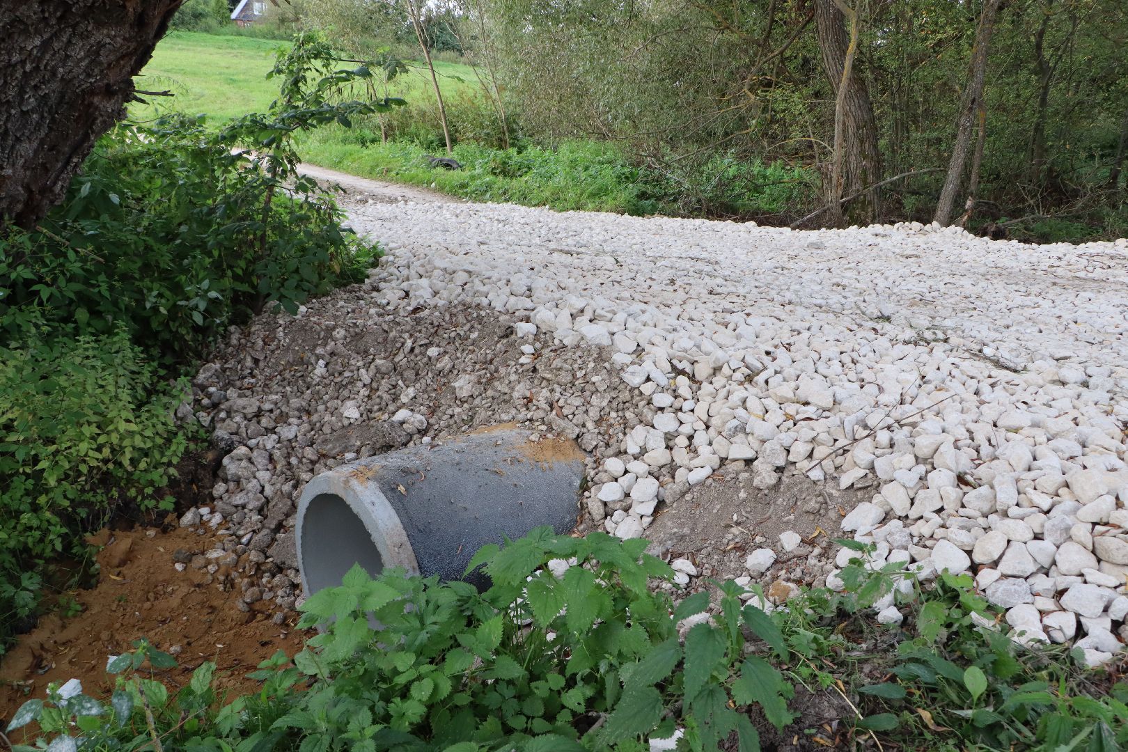 Серебряные Пруды, плотина