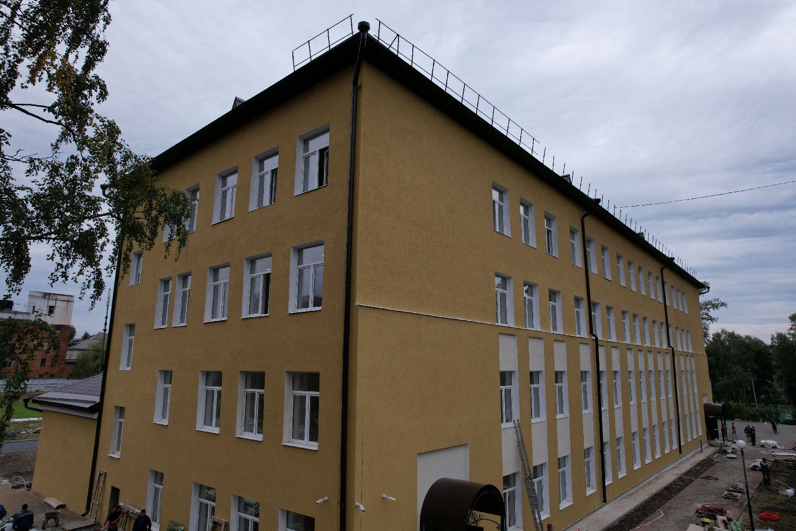 школа, стройка,дети, видео с коптера,