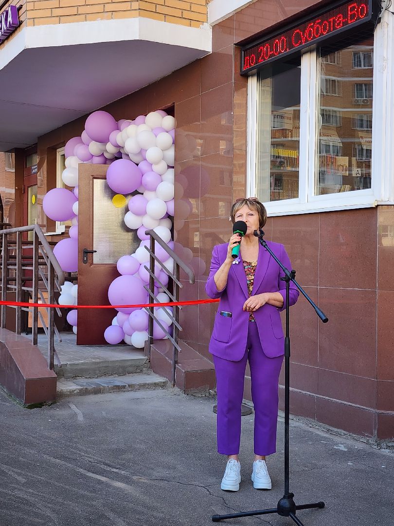 библиотека; досуг; чтение; зелёные аллеи; видное