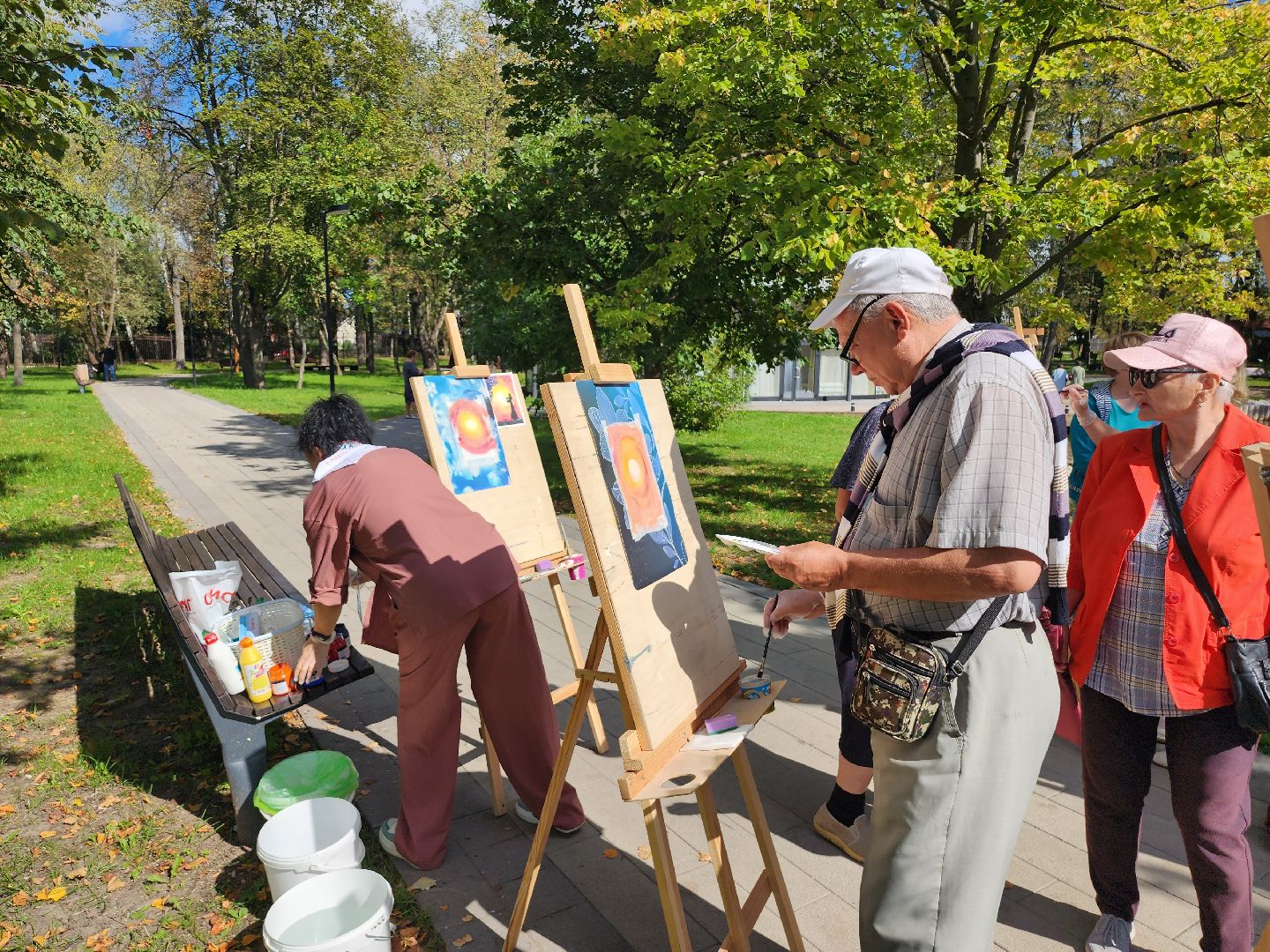 серпухов, долголеты, активное долголетие, парк олега степанова, интуитивное рисование,