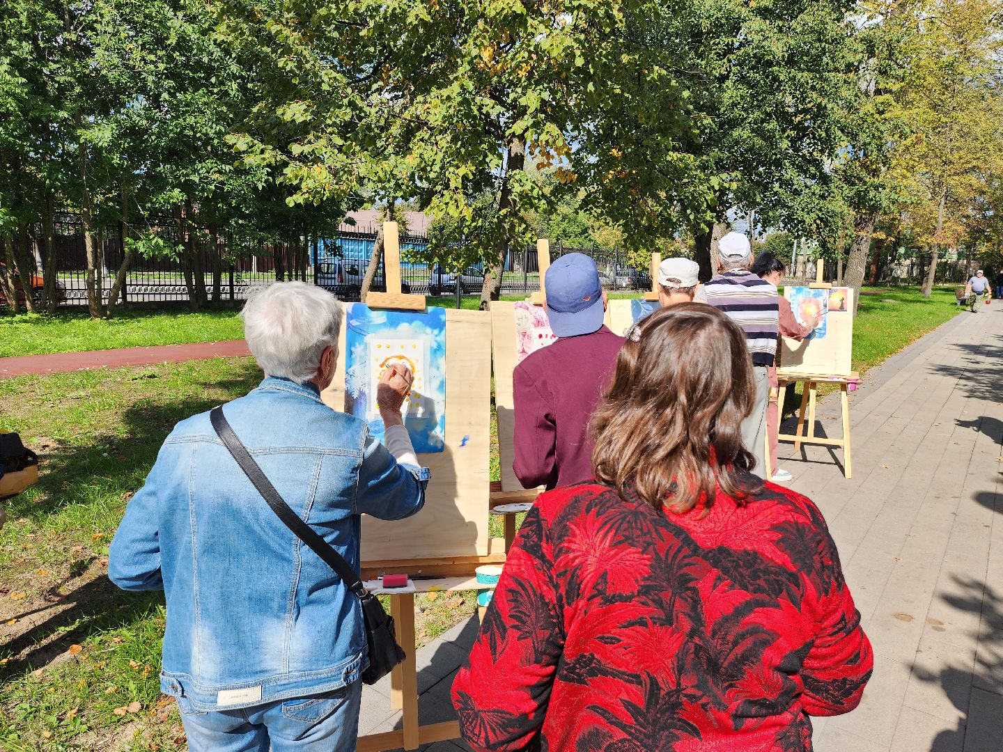 серпухов, долголеты, активное долголетие, парк олега степанова, интуитивное рисование,