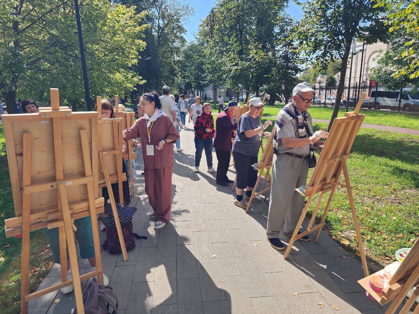серпухов, долголеты, активное долголетие, парк олега степанова, интуитивное рисование,
