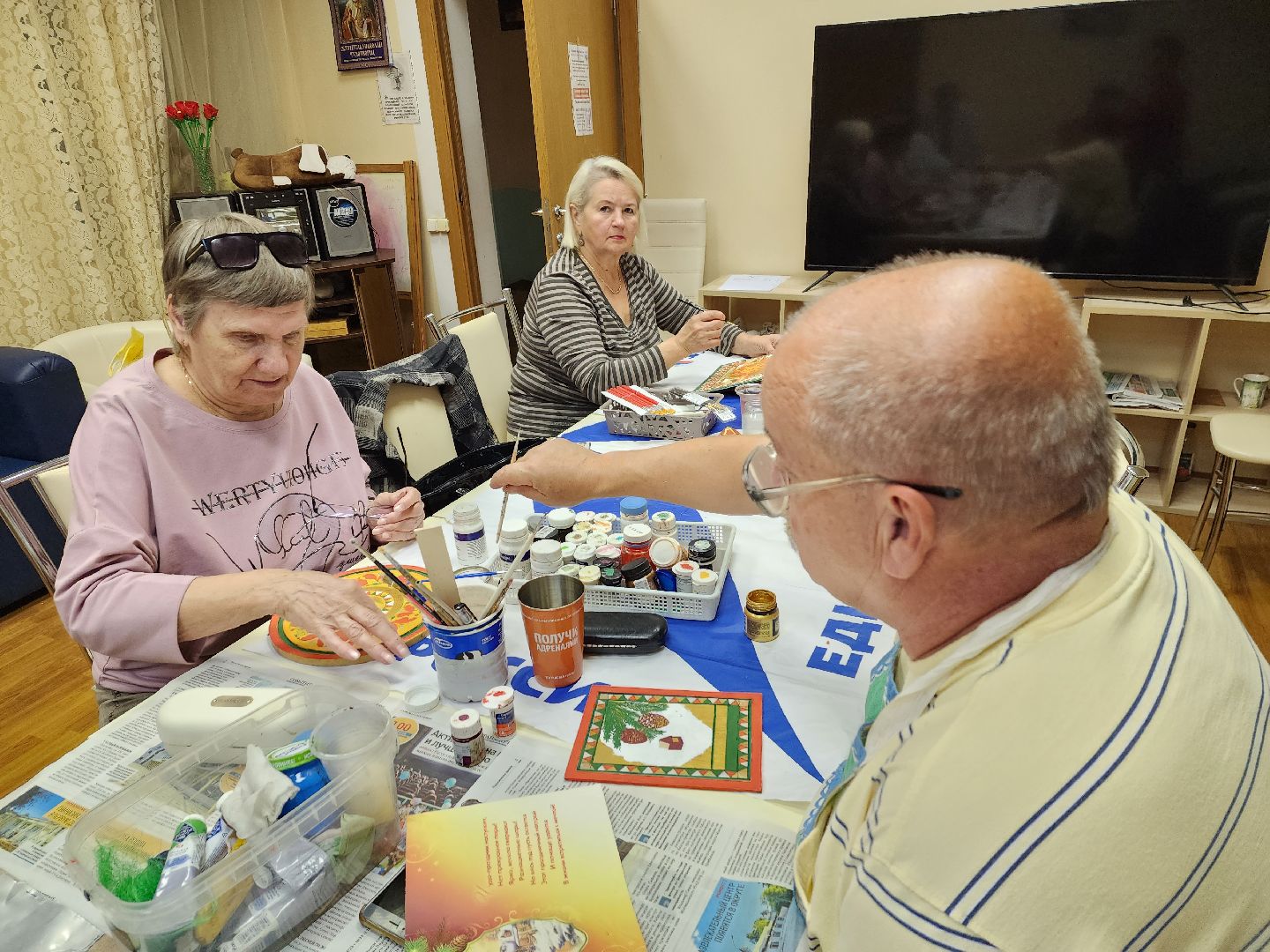 традиции, рисование, пенсионеры, пушкино,