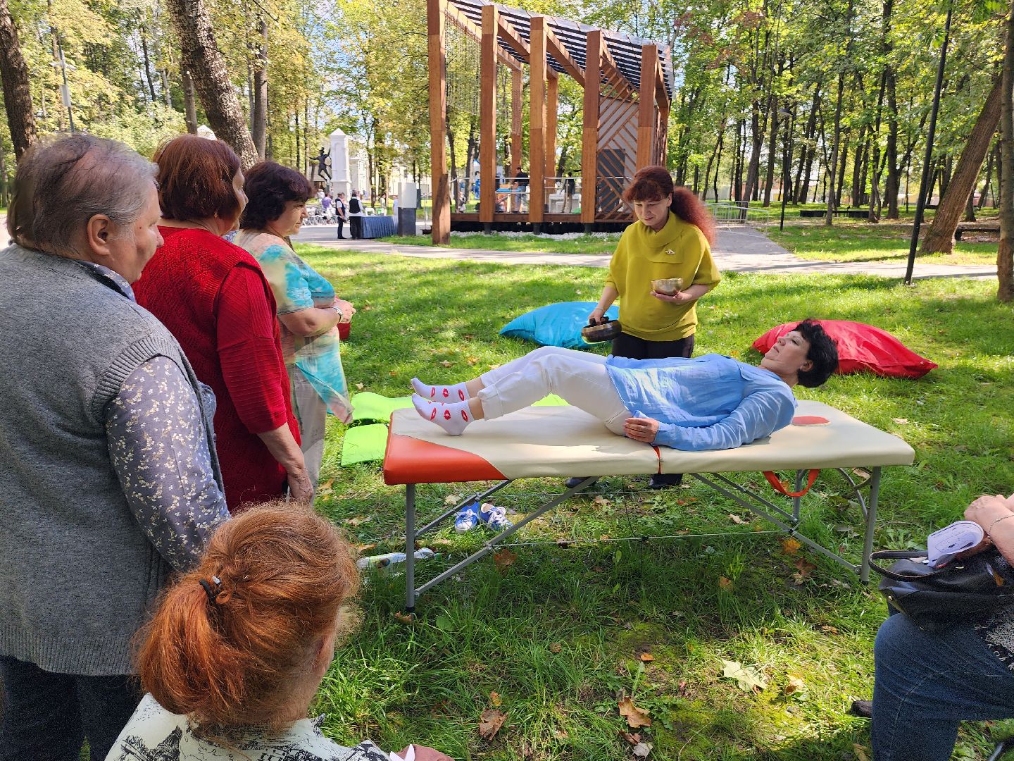 активное долголетие, серпухов, медитация, парк олега степанова, поющие чаши, психолог,