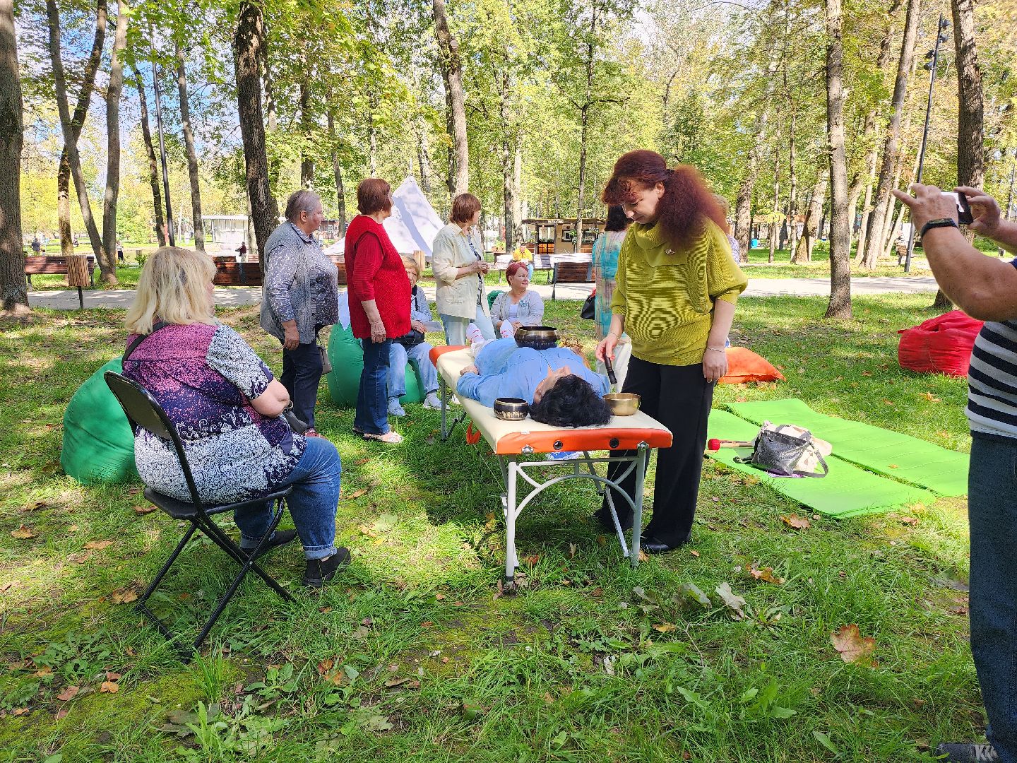 активное долголетие, серпухов, медитация, парк олега степанова, поющие чаши, психолог,