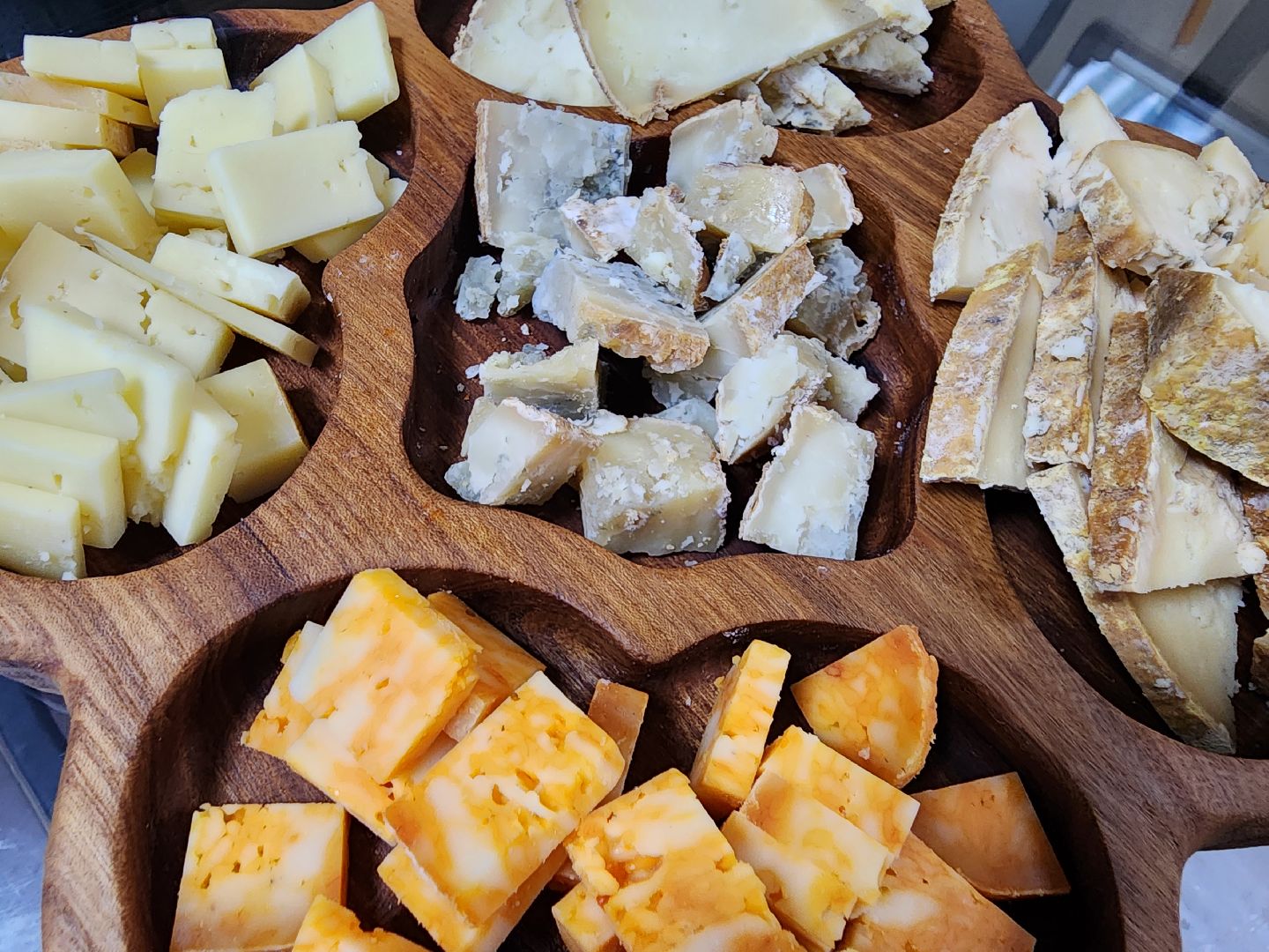 Подольск, экономика, сыры премиум-класса, натуральный продукт, семейный бизнес