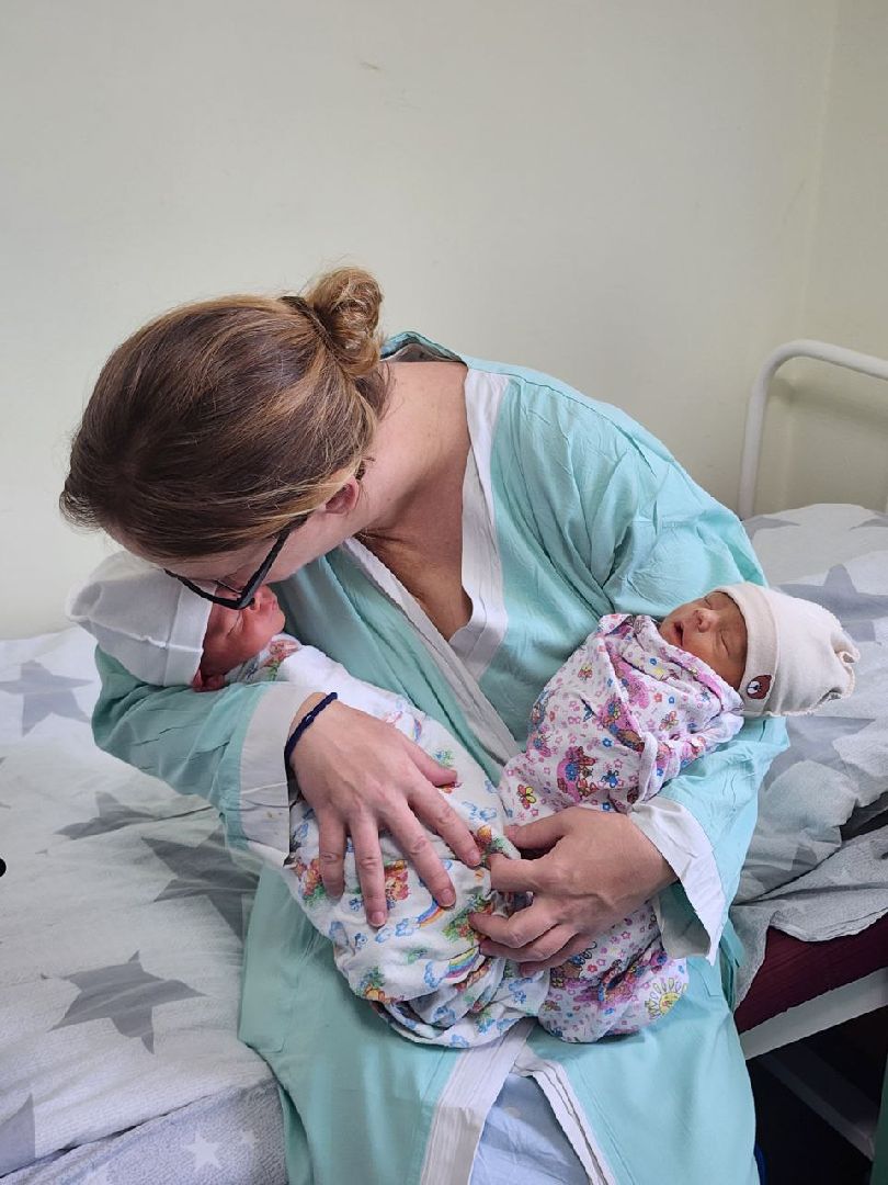 дети; двойня; рождение; многодетная семья; сюрприз