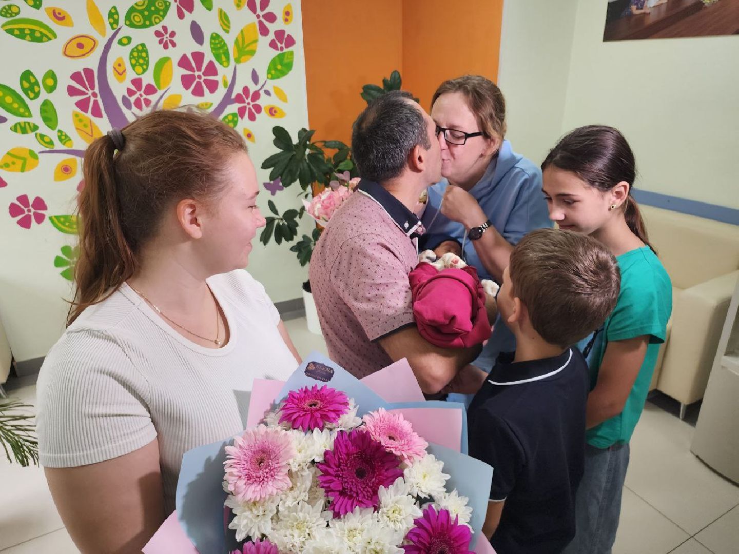 дети; двойня; рождение; многодетная семья; сюрприз