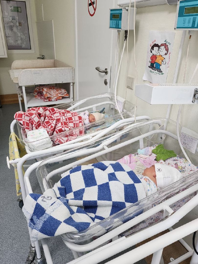 дети; двойня; рождение; многодетная семья; сюрприз