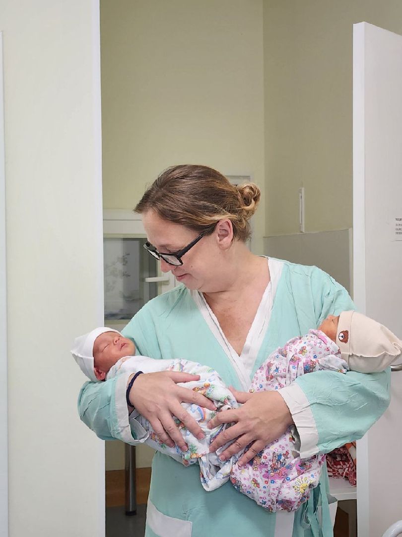 дети; двойня; рождение; многодетная семья; сюрприз