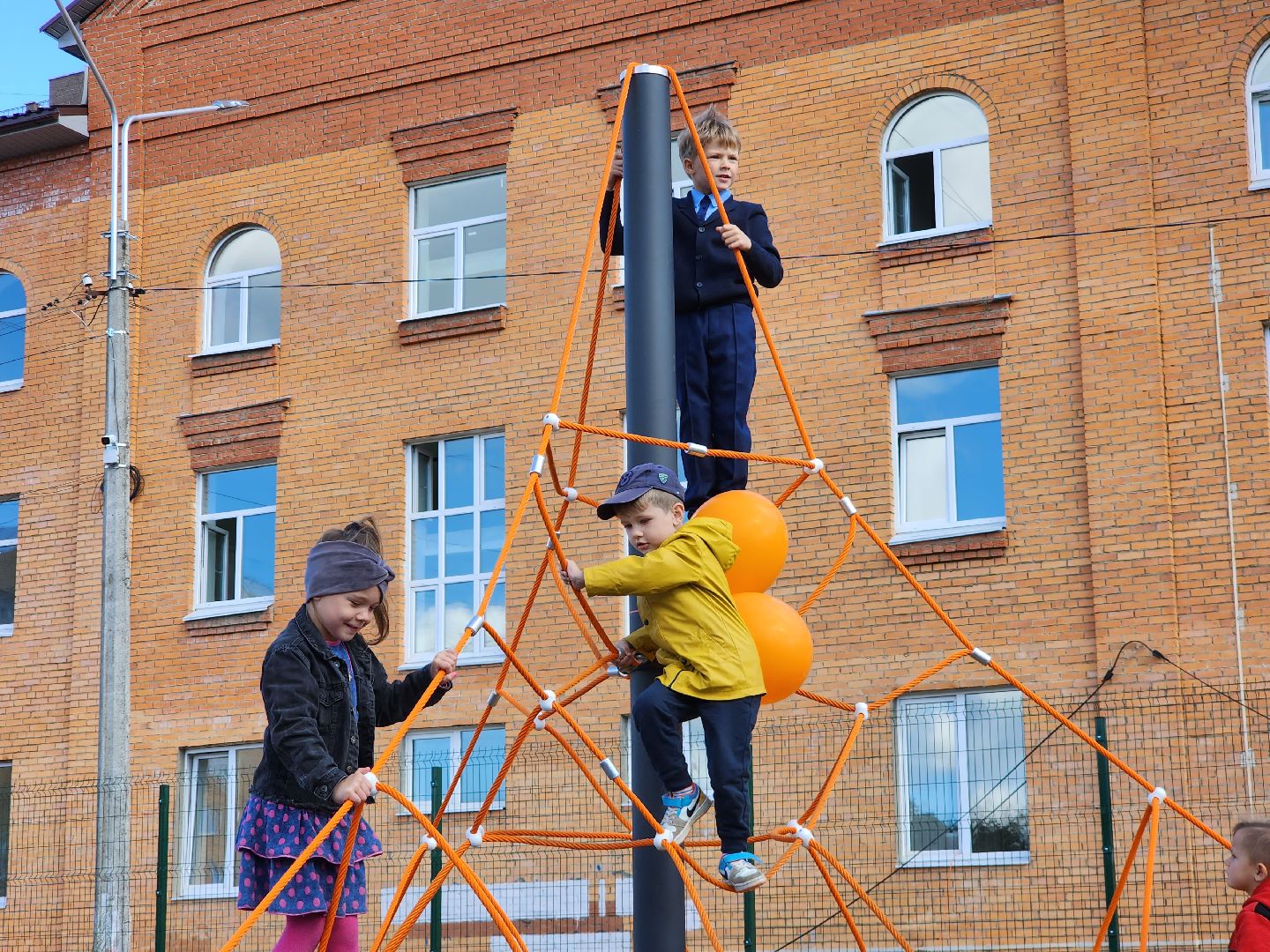 Егорьевск, детская игровая площадка, губернатор, детская игровая площадка губернатора, губернаторская площадка,