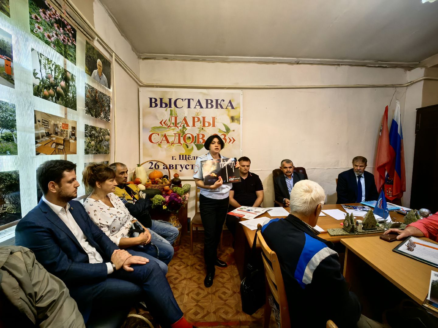 Мотоцикл, подростки, листовки, СНТ