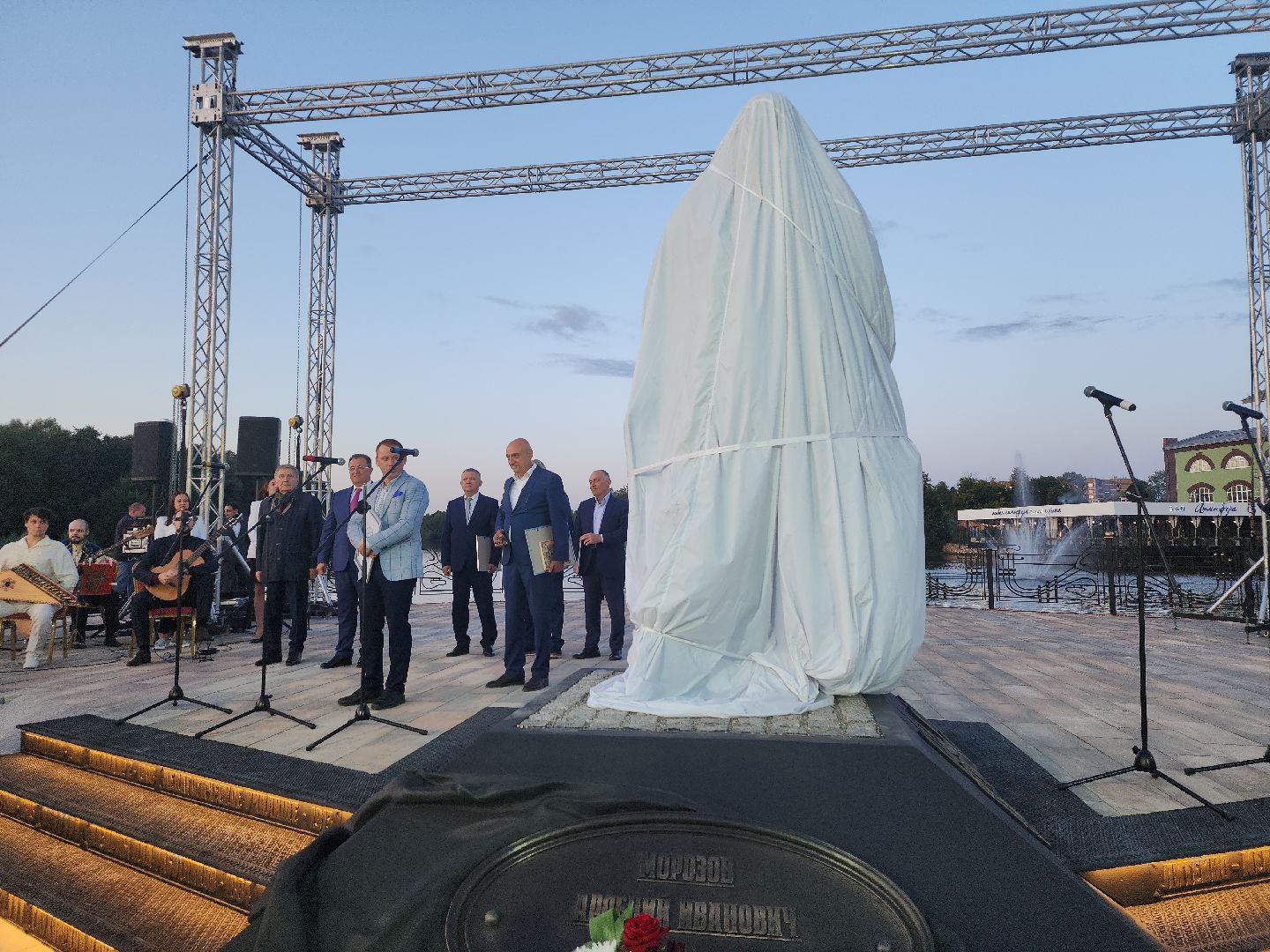 Памятник, Арсений Морозов, меценат, Ногинск, Богородский городской округ