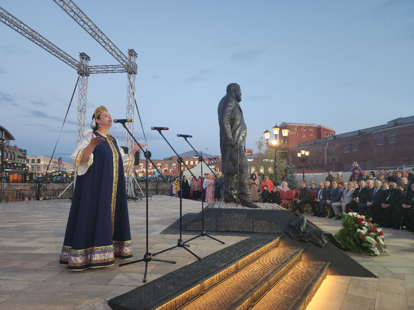 Памятник, Арсений Морозов, меценат, Ногинск, Богородский городской округ