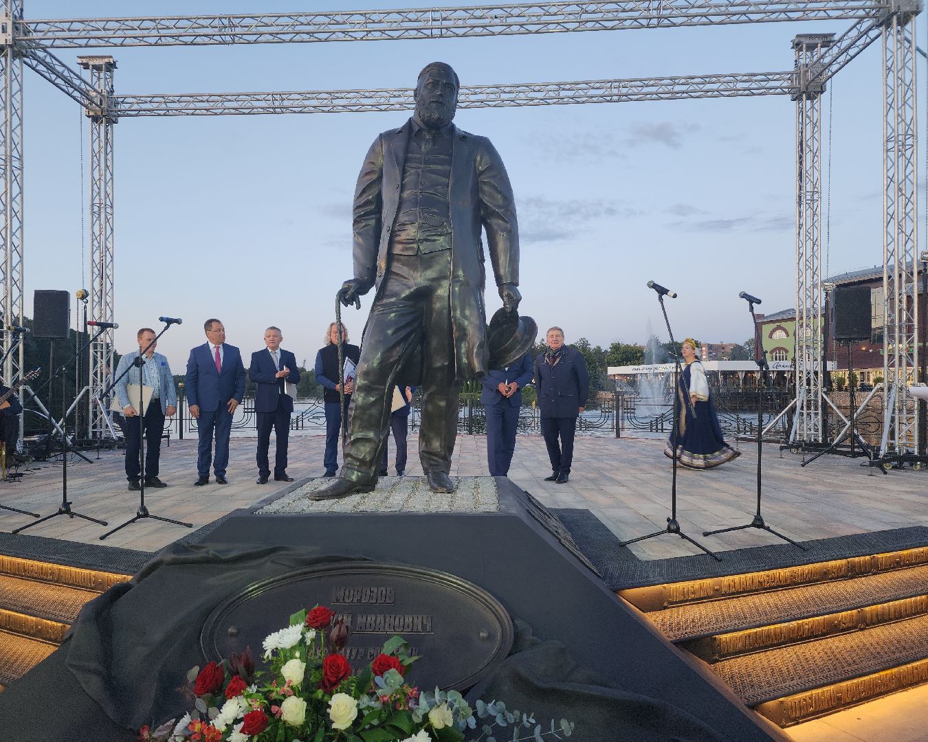 Памятник, Арсений Морозов, меценат, Ногинск, Богородский городской округ