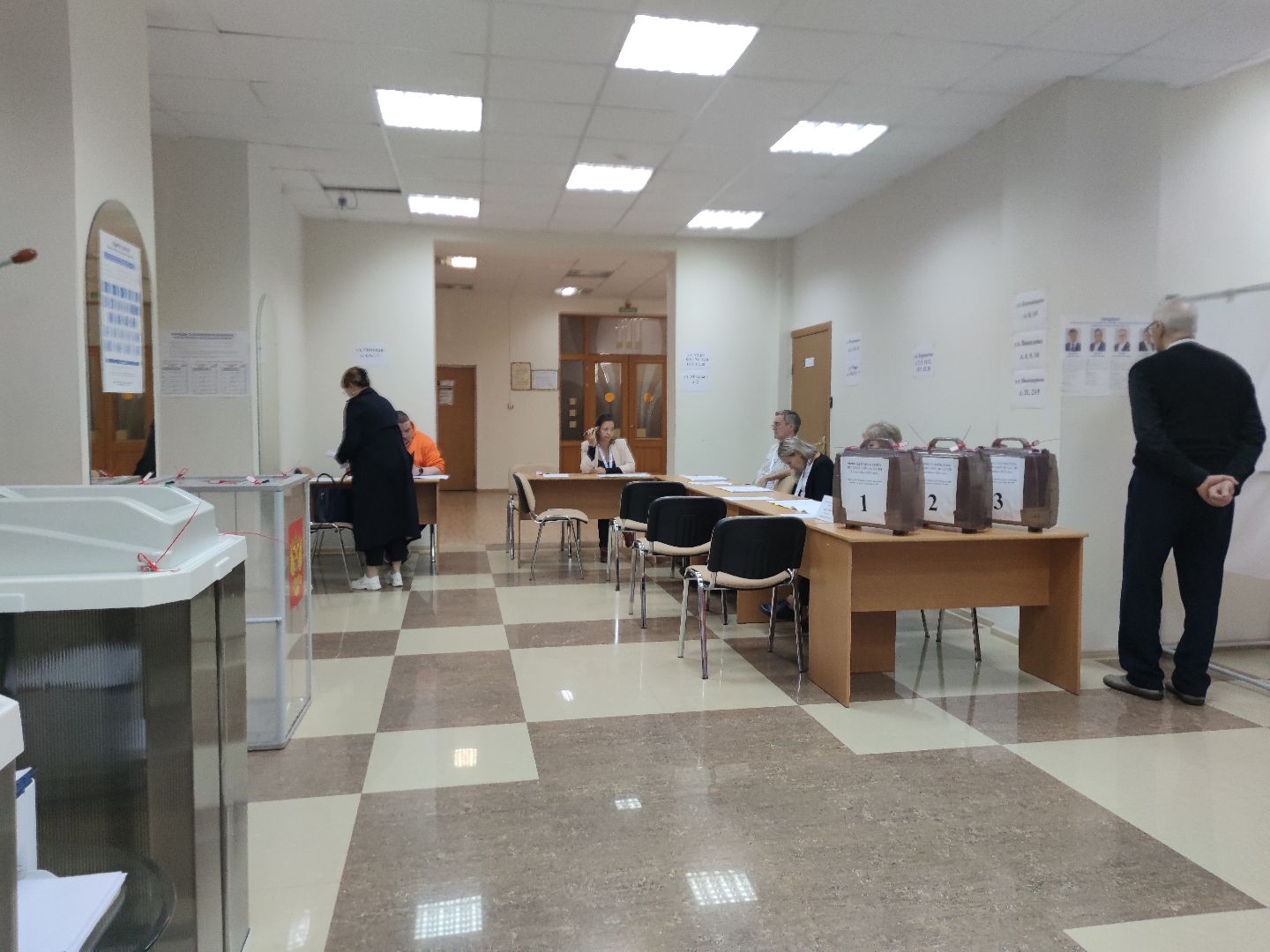 выборы 2023, выборы губернатора, Дубна, избирательный участок