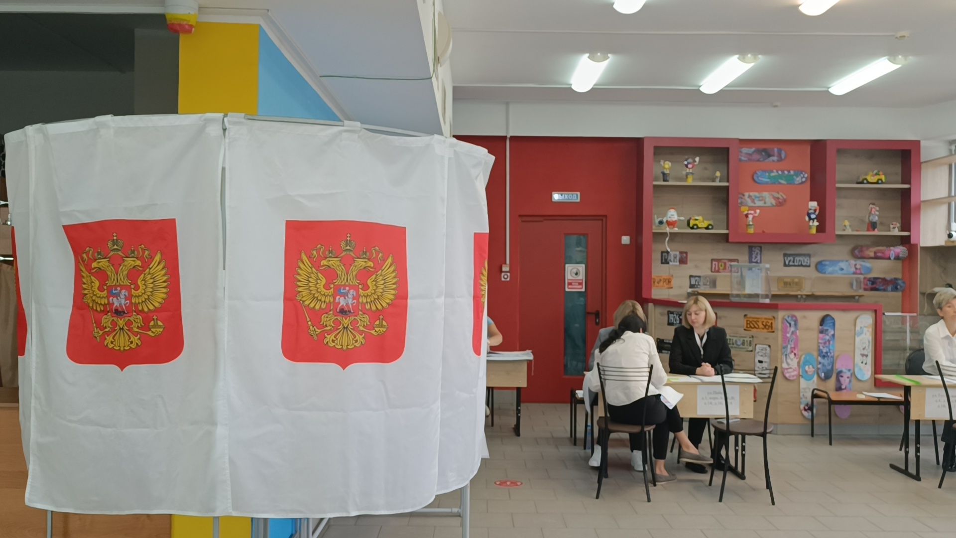 Лобня, выборы, общество