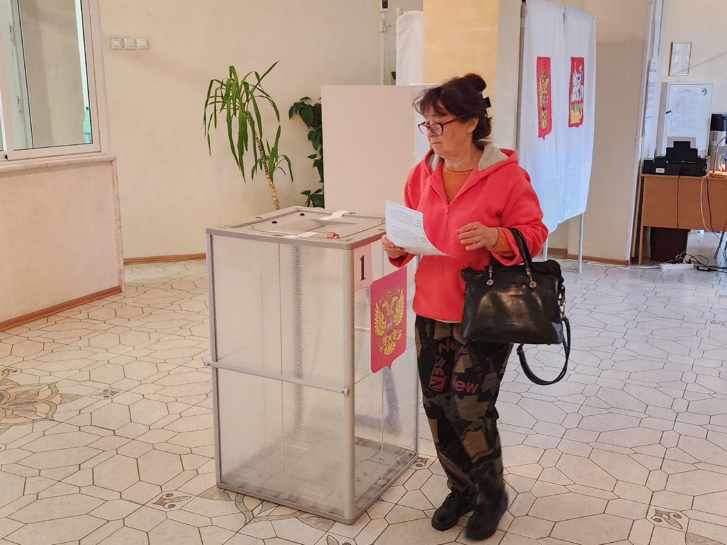 выборы, серпухов, выборы 2023, выборы губернатора, выборы губернатора московской области, улица химиков, школа 12, подмосковьевыбирает 2023, подмосковьевыбирает2023, едг2023,