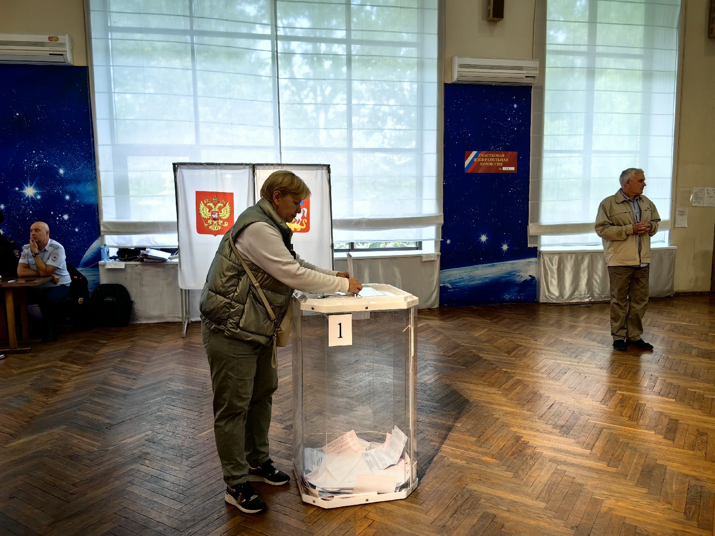 ##Лётчик, Выборы, космонавт, гражданский долгзвездный городок,