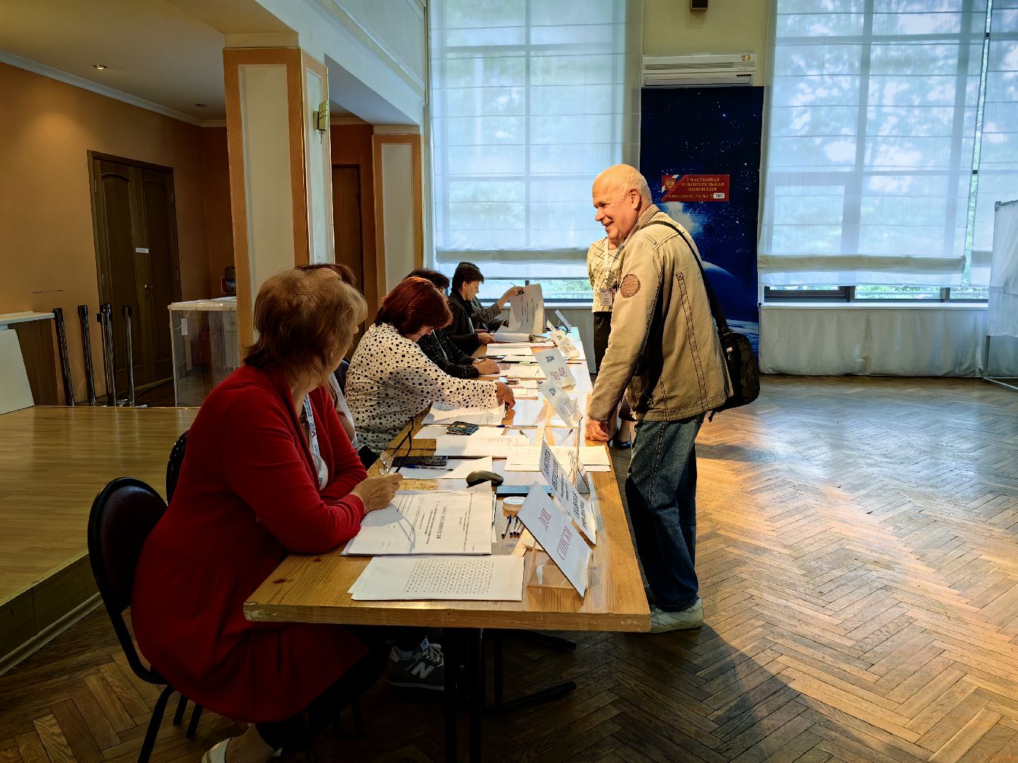 ##Лётчик, Выборы, космонавт, гражданский долгзвездный городок,