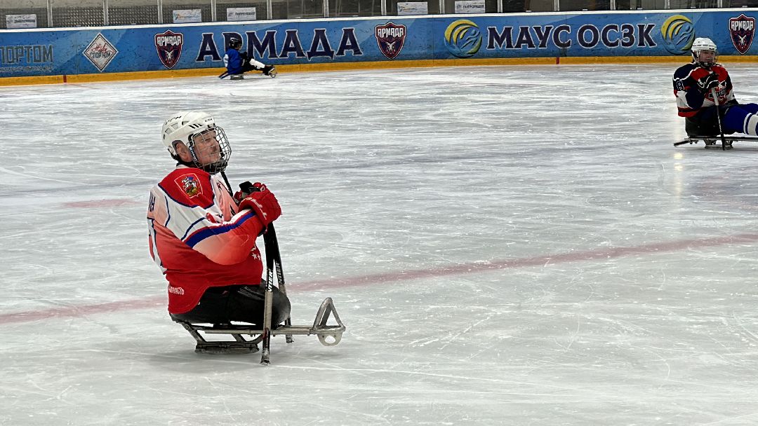 Спорт, Возвращение в жизнь, Паралимпийцы, Подмосковье, Слэдж-хоккей, Вадим Селюкин, Личным примером, Одинец