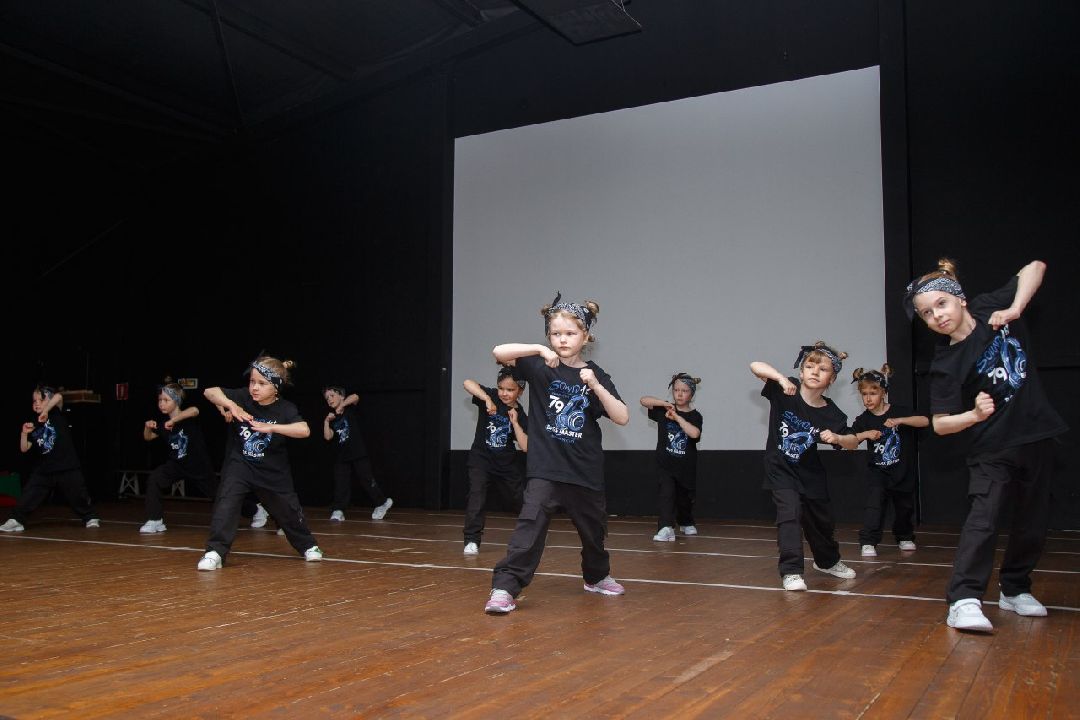 доброе дело, помощь людям,