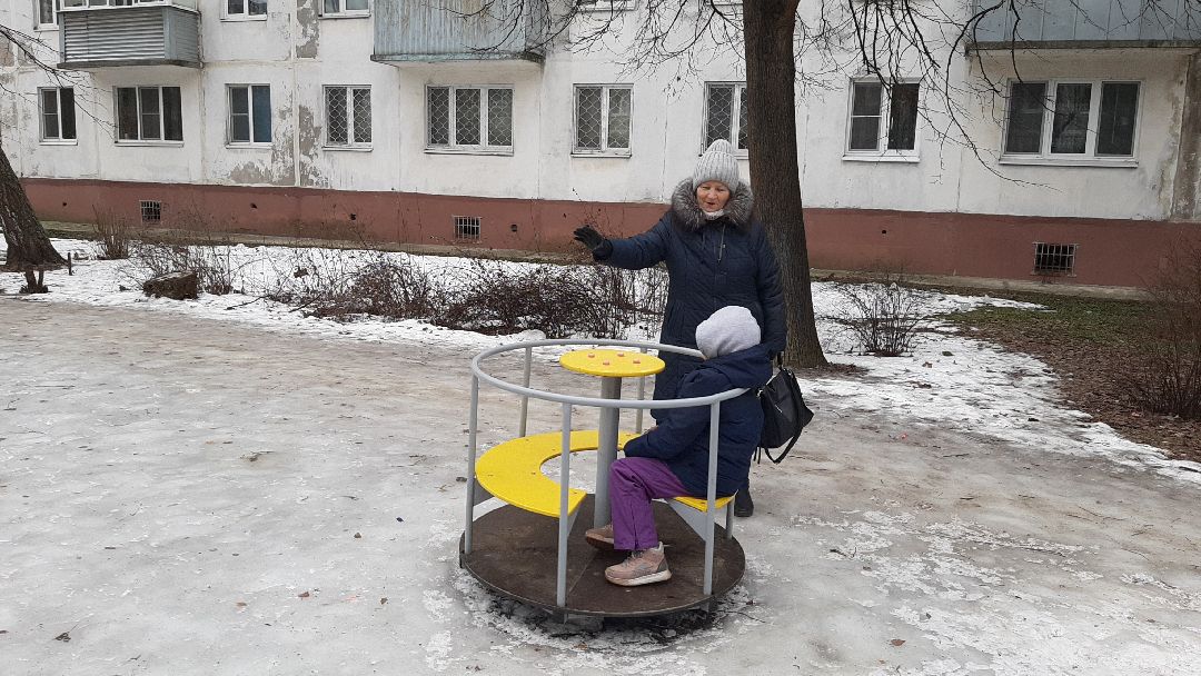Серпухов, общество, бабушка на час