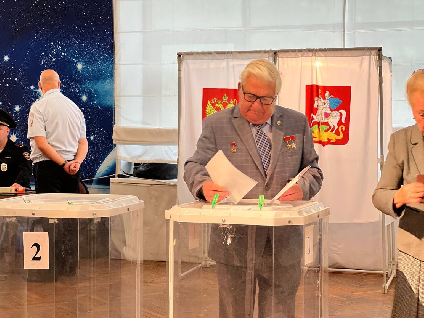 Выборы, космонавт, городок, полёт, экипаж, губернаторзвездный городок,