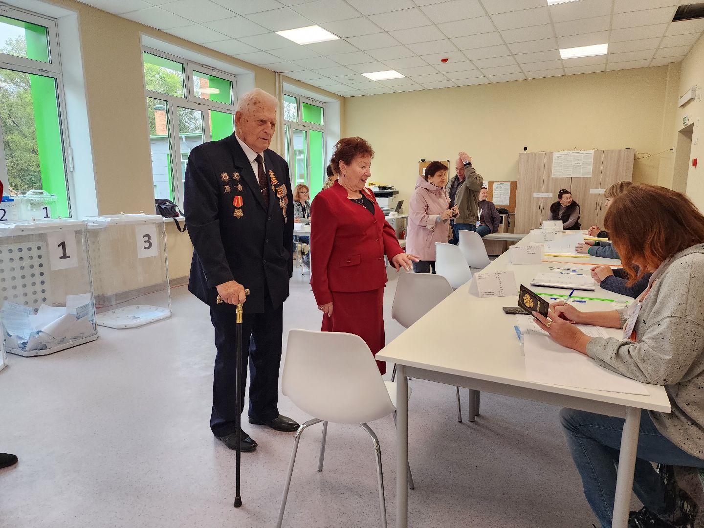 ветеран вов, выборы губернатора московской области, серпухов, школа 13, выборы, подмосковье выбирает 2023, подмосковьевыбирает2023, едг 2023,