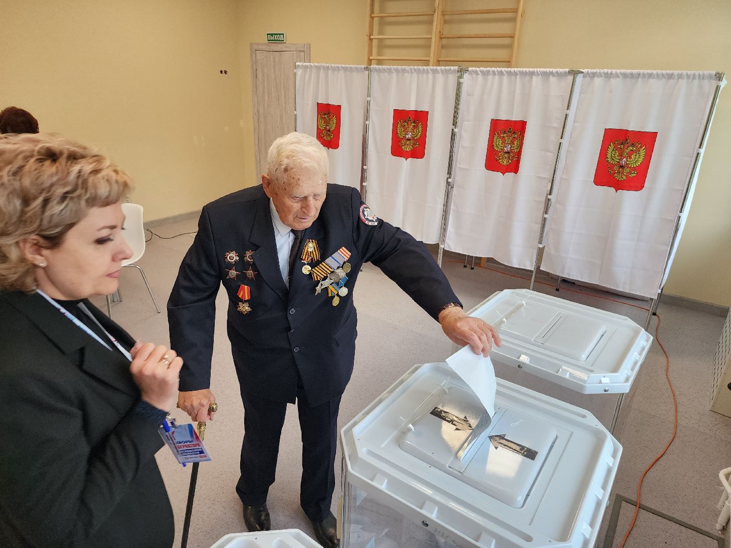 ветеран вов, выборы губернатора московской области, серпухов, школа 13, выборы, подмосковье выбирает 2023, подмосковьевыбирает2023, едг 2023,