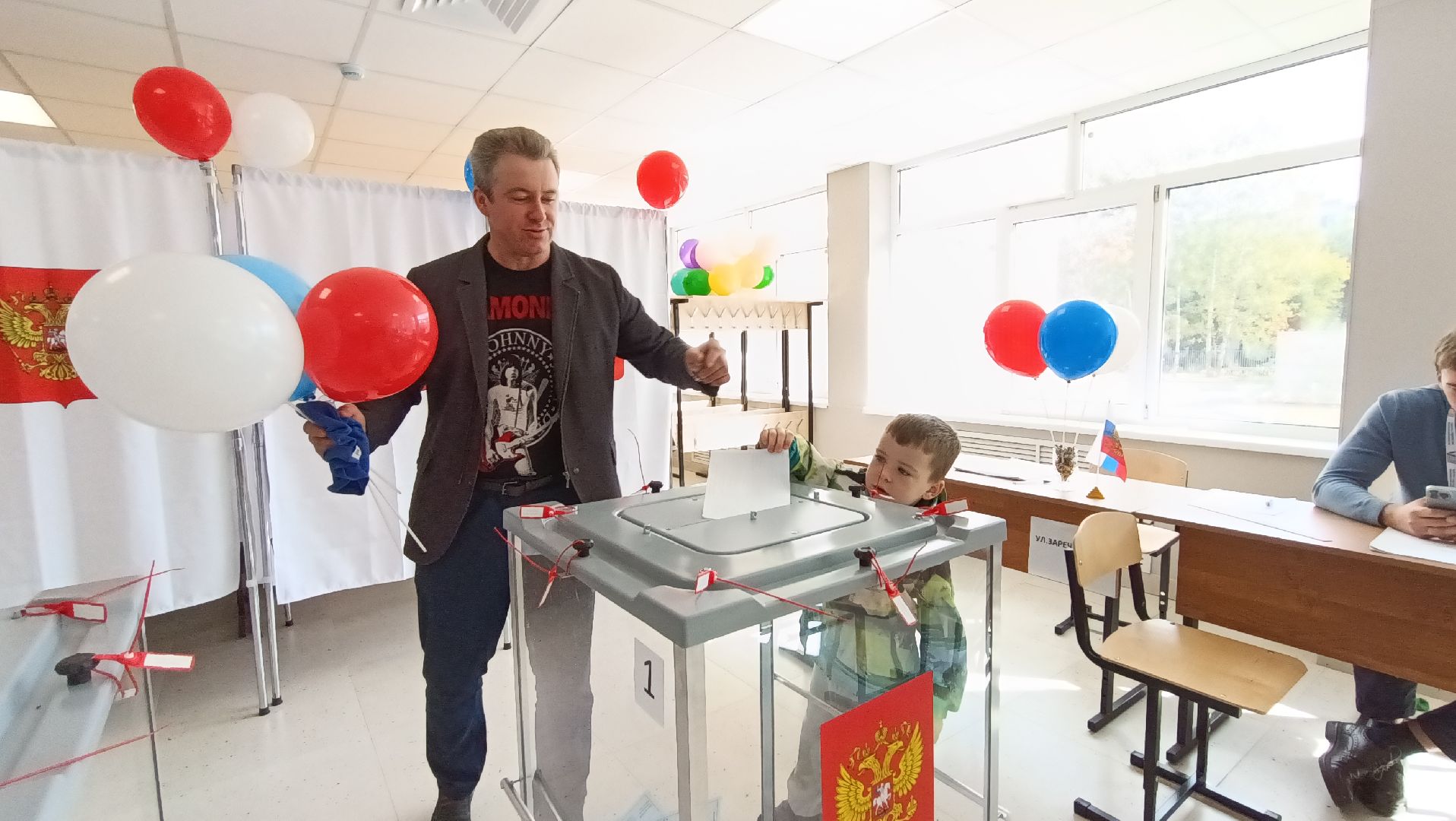 Лобня, общество, выборы