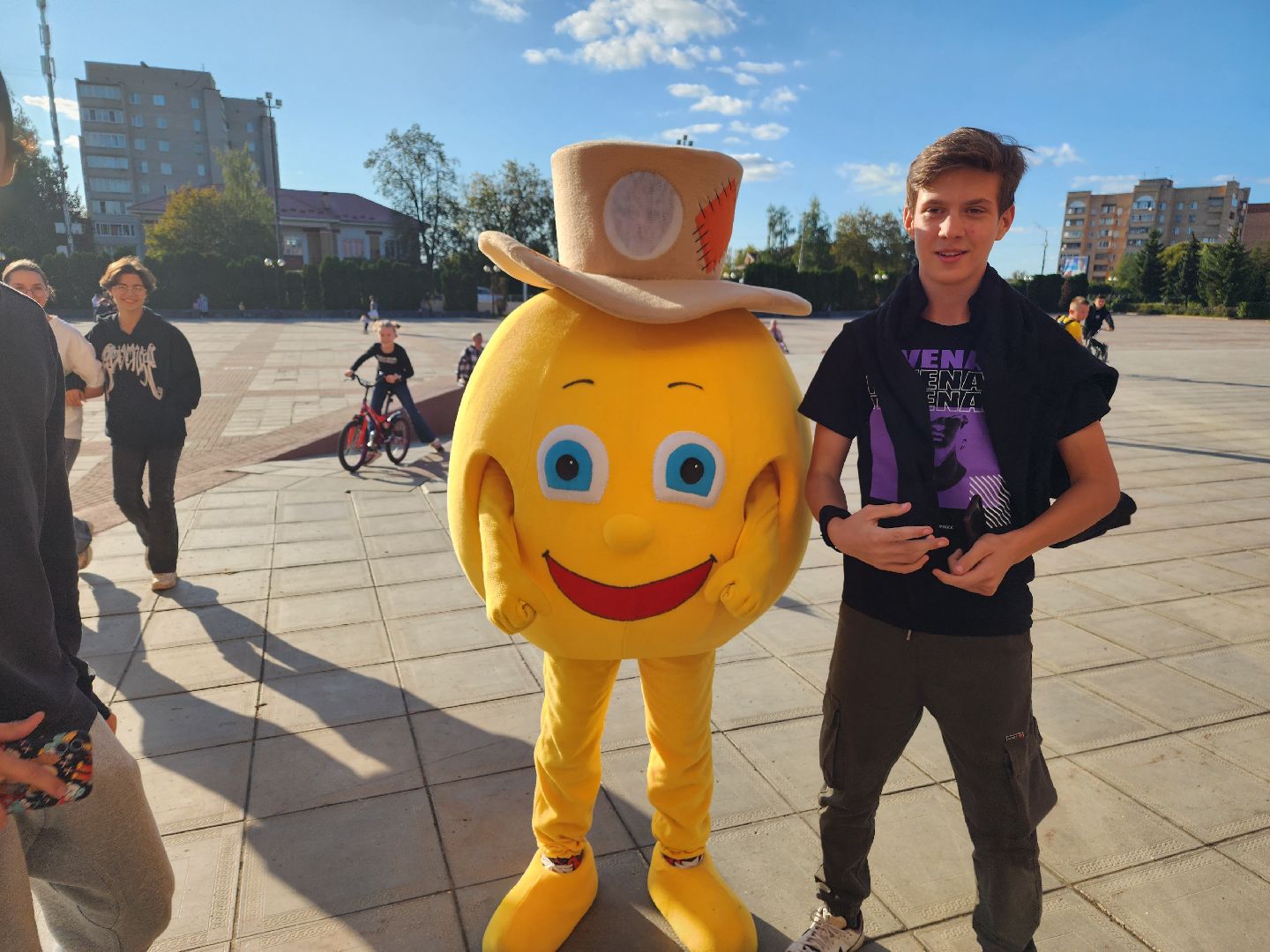 Голосование, выборы, колобок