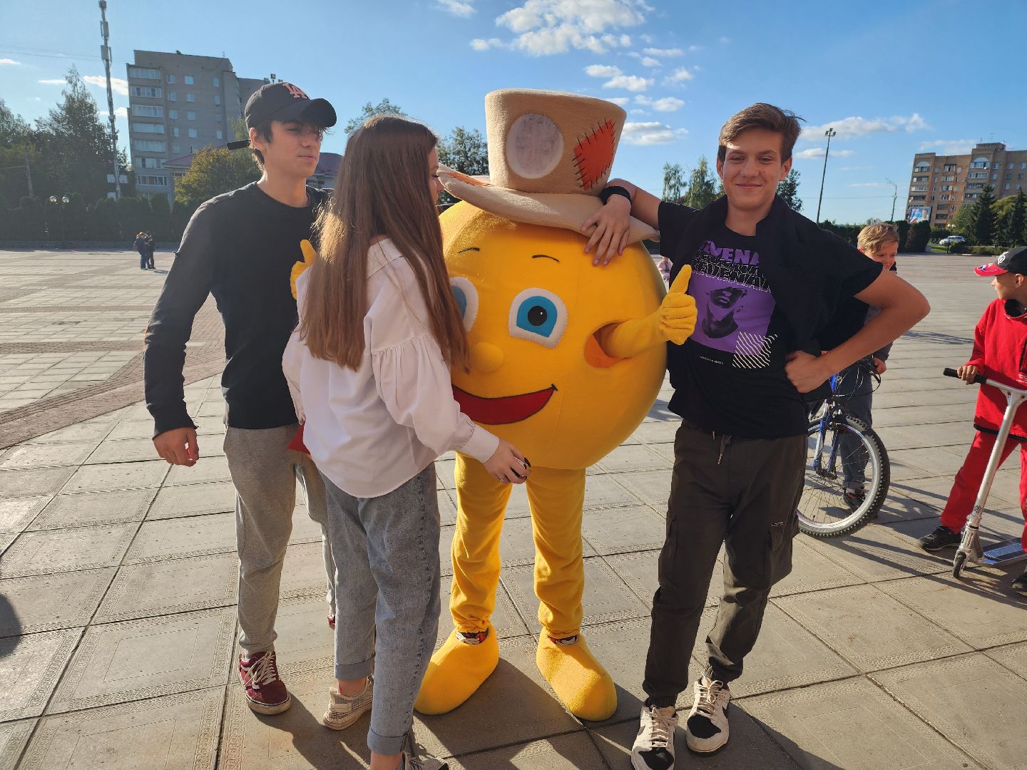 Голосование, выборы, колобок