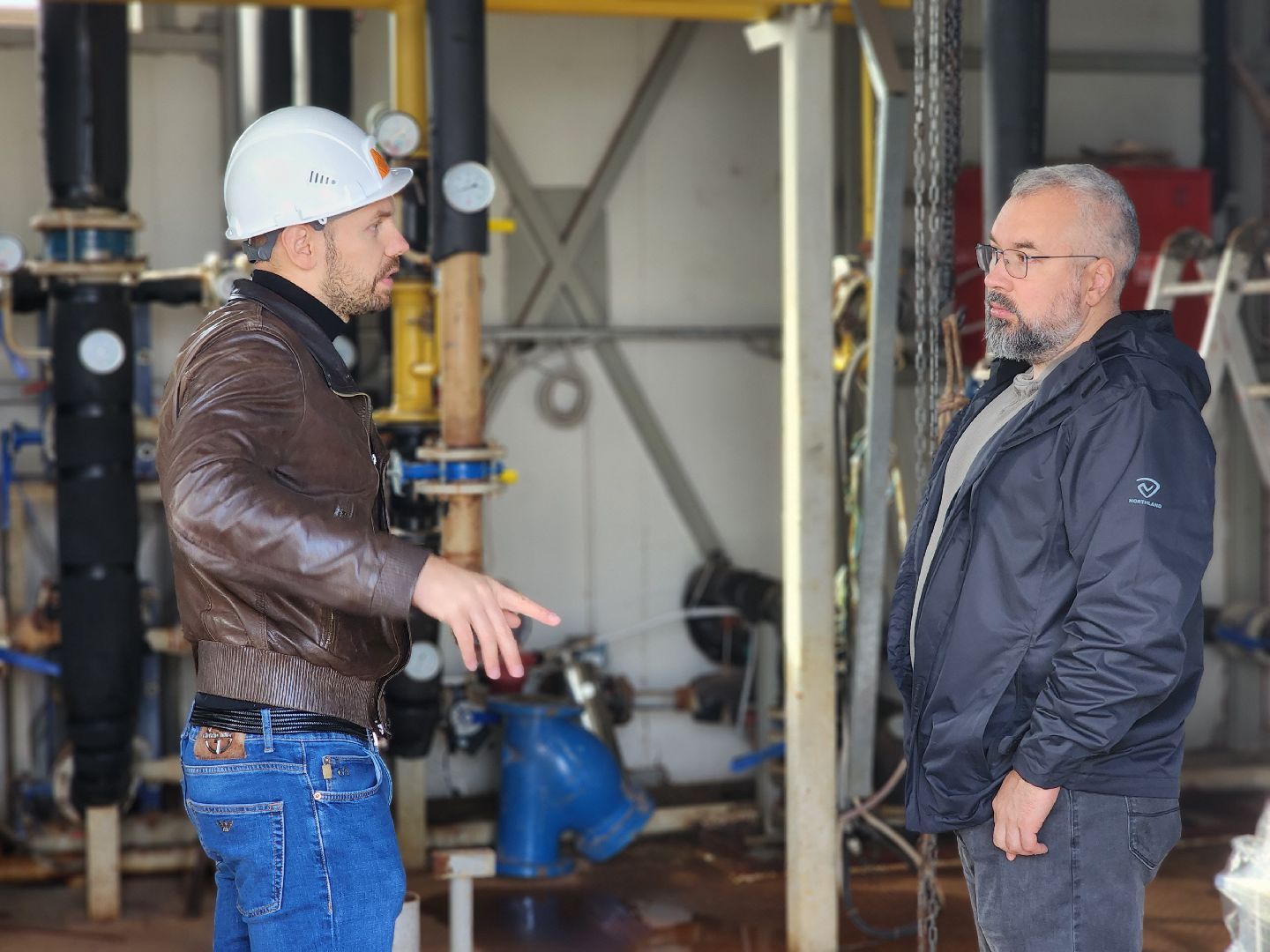 подъемный кран, котельная, серпухов, улица юбилейная, ивановские дворики, котельная на крыше,