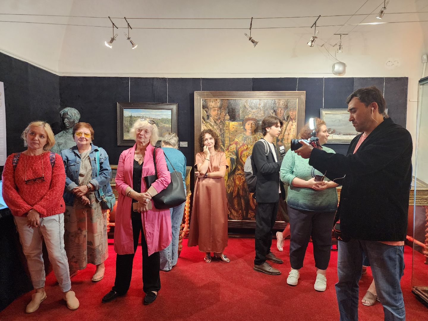 Звенигород, выставка Ивана Глазунова, Царицыны палаты, Саввино-Сторожевский монастырь, патриарх Кирилл