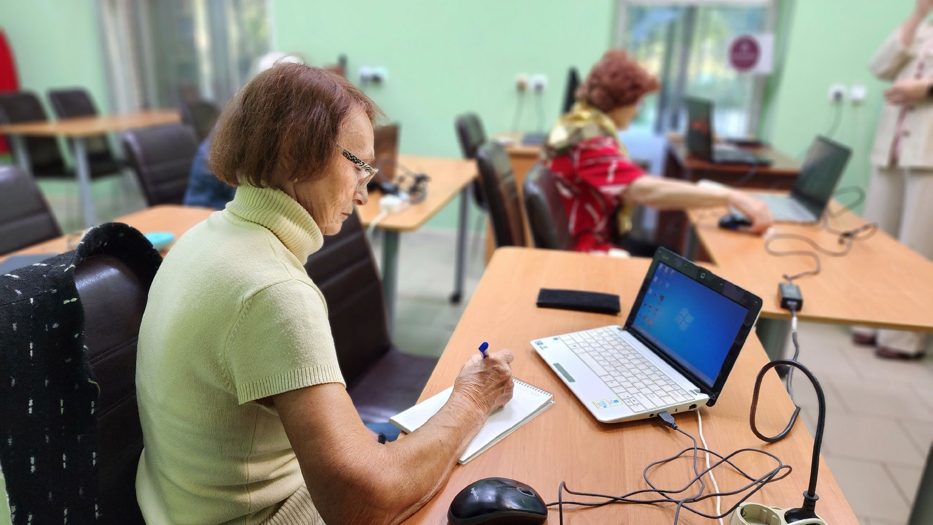 Активное долголетие, курсы компьютерной грамотности, пенсионеры, библиотека, образование, Протвино