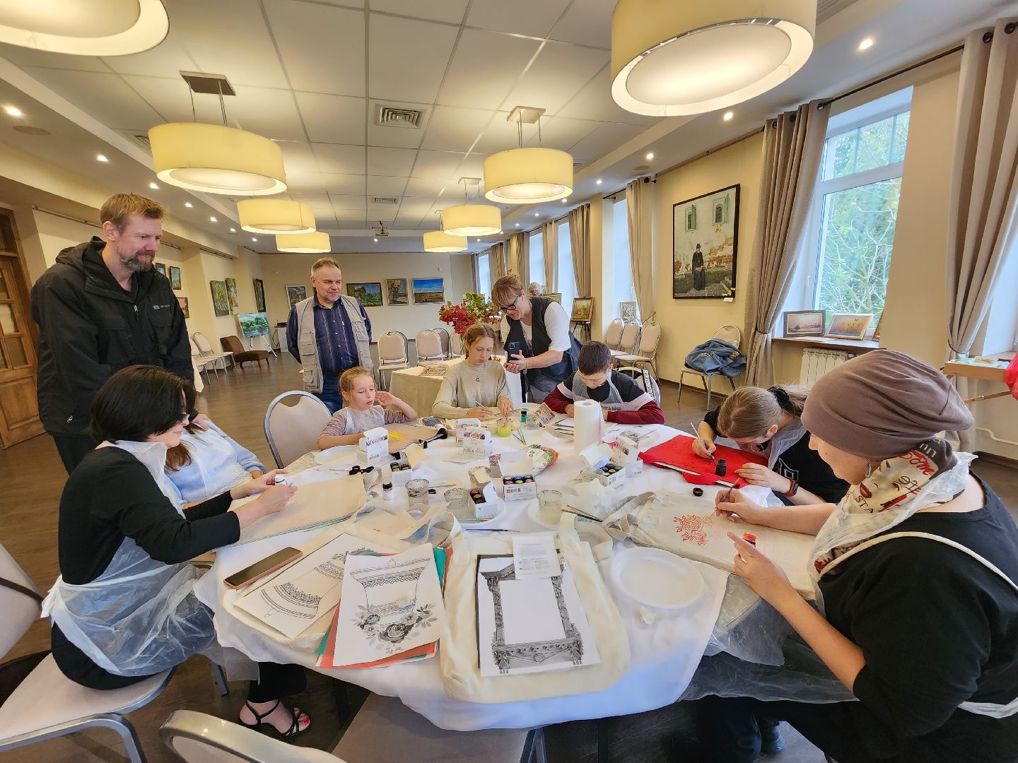 Звенигород, культура, мастер-класс по росписи тканевых сумок