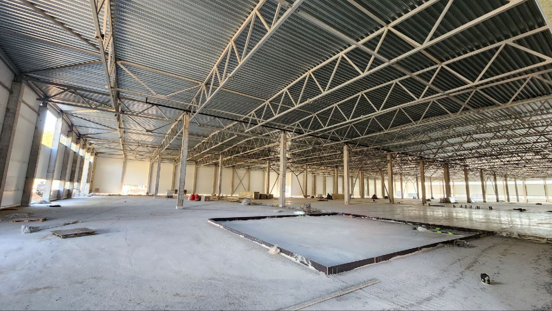 Дмитров, Роялтафт, Мининвест