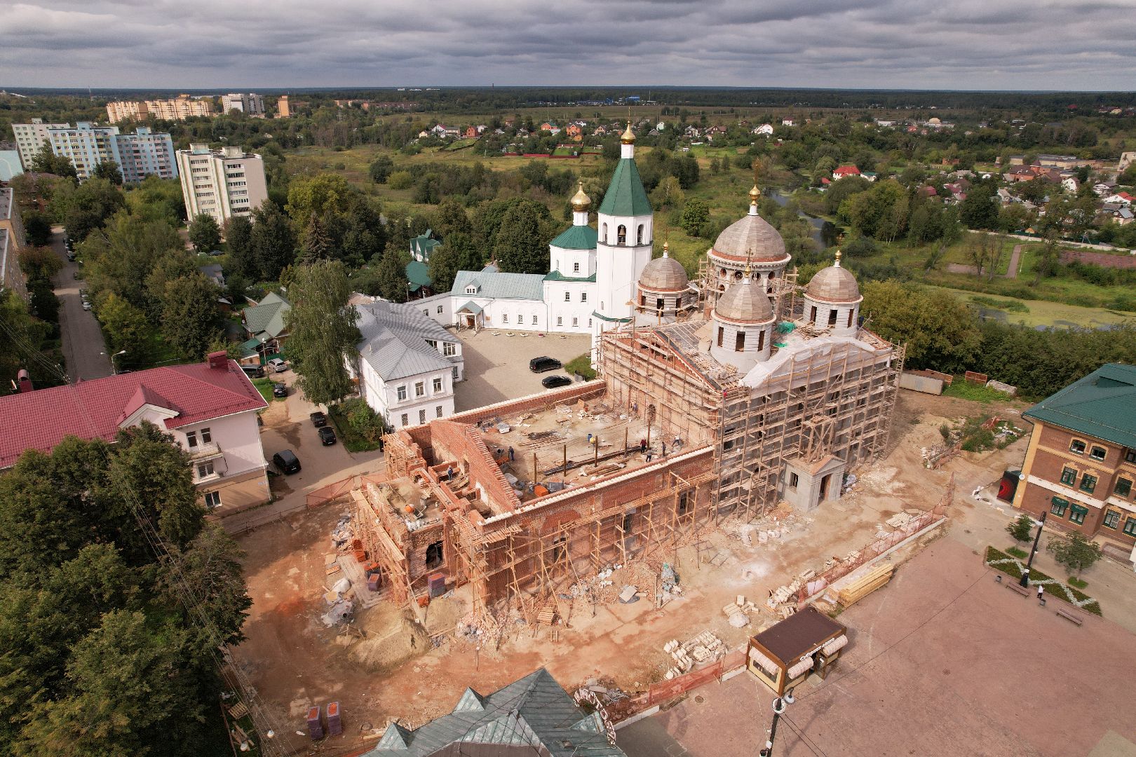 туризм, клин,церковь, видео с коптера,