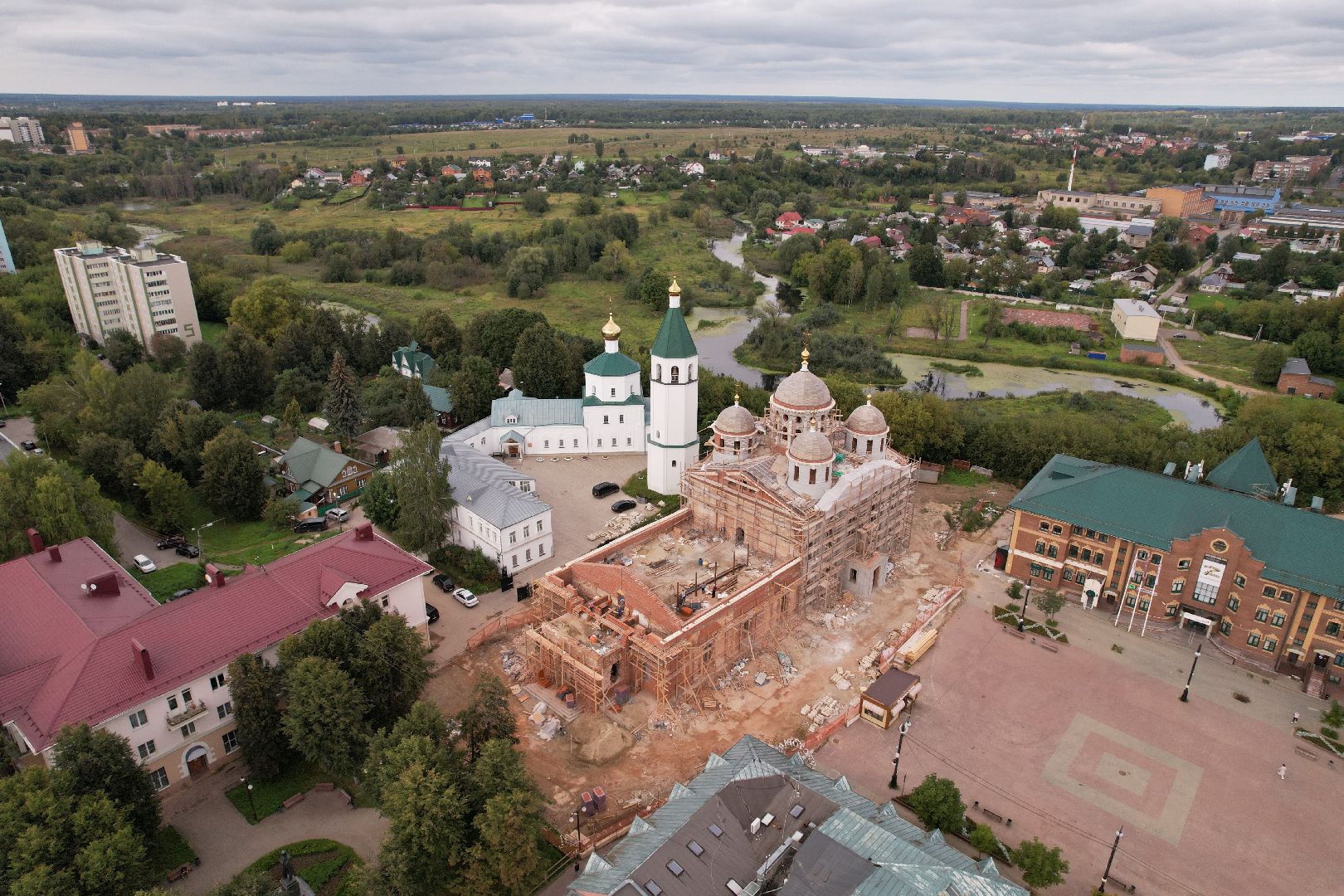 туризм, клин,церковь, видео с коптера,