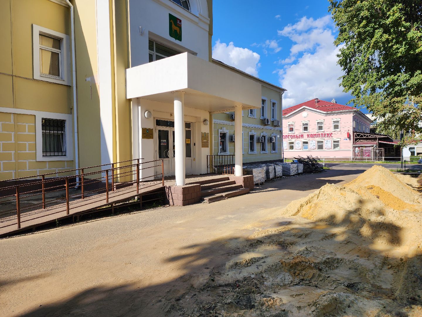 Бронницы, благоустройство, реконструкция сквера у администрации