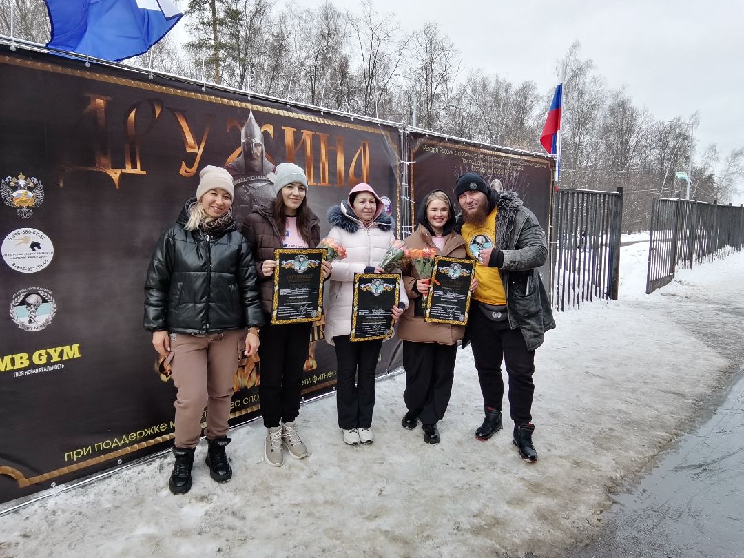 Спорт, Дружина, богатыри, силовые тренировки, стальные птицы, рекорд России, рекорд мира, пауэрлифтинг, буксировка спецтехники, ЛДПР, патриотическое воспитание, Балаштха